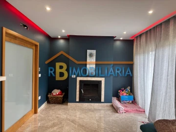 Moradia T3 para Venda em Alqueve