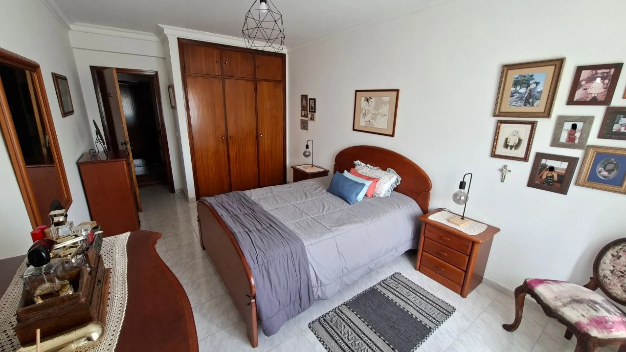 Apartamento T2 para Venda em Santa Cruz Foto 8