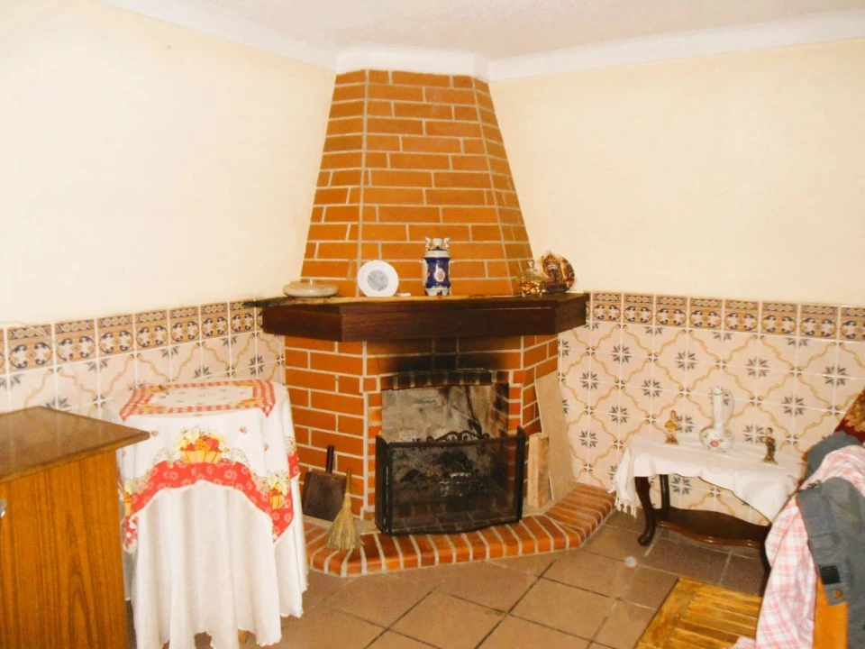 Moradia T1 para Venda em Ervosas Foto 5