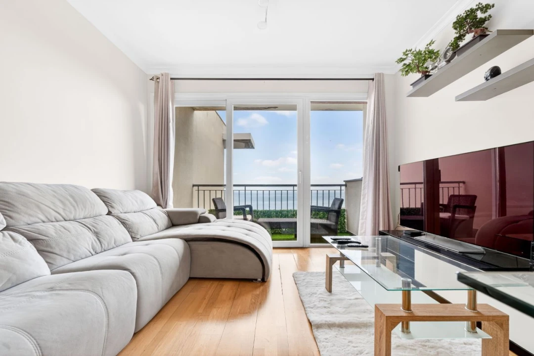 Apartamento T3 para Venda em Câmara de Lobos Foto 5