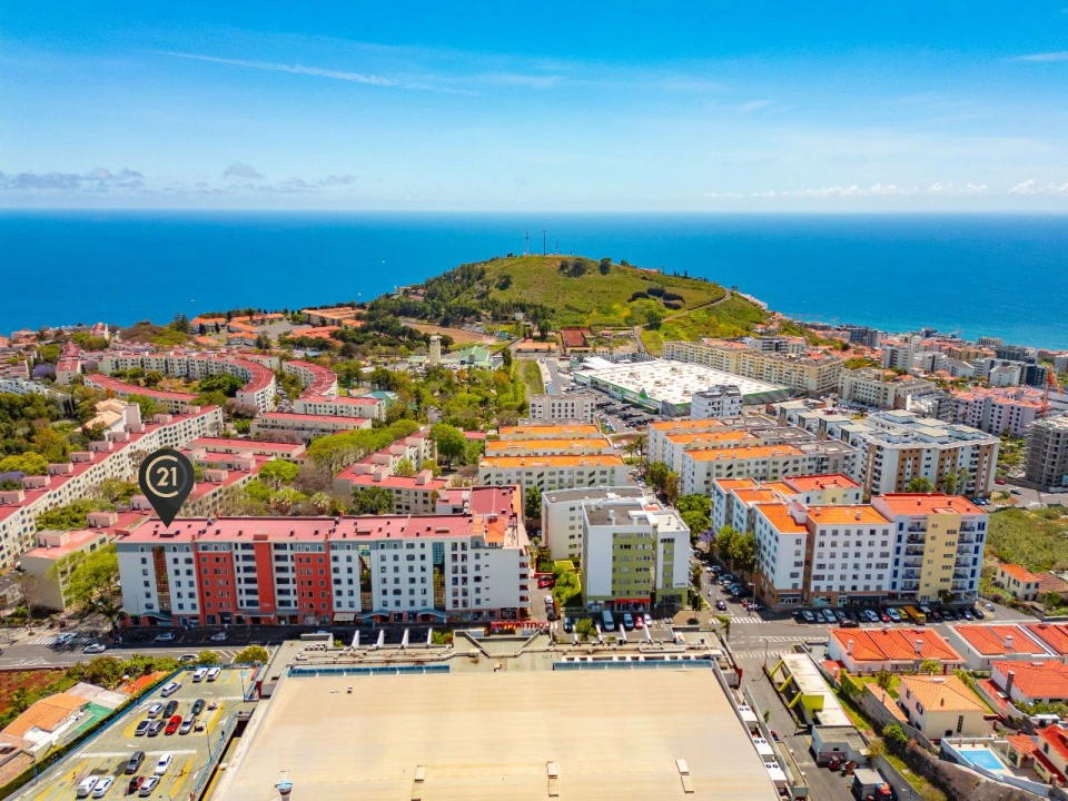 Apartamento T2 para Venda em Funchal Foto 7