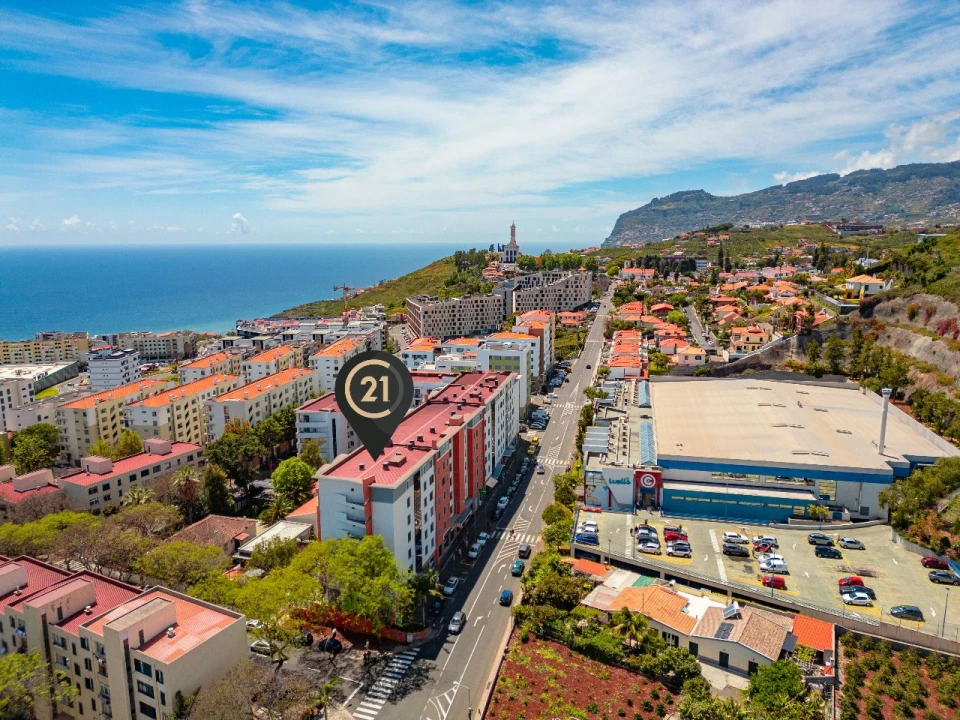 Apartamento T2 para Venda em Funchal Foto 9