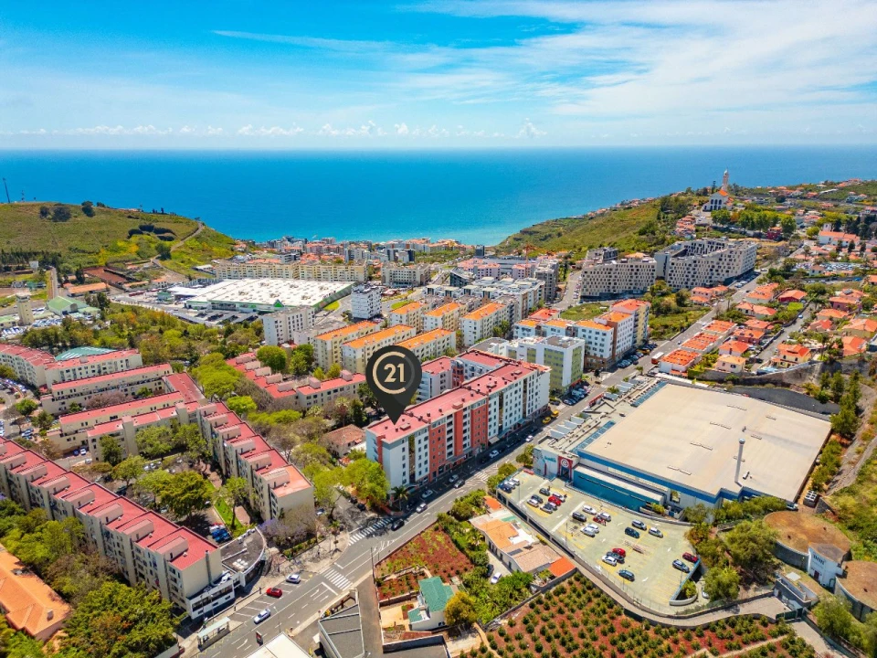 Apartamento T2 para Venda em Funchal Foto 8