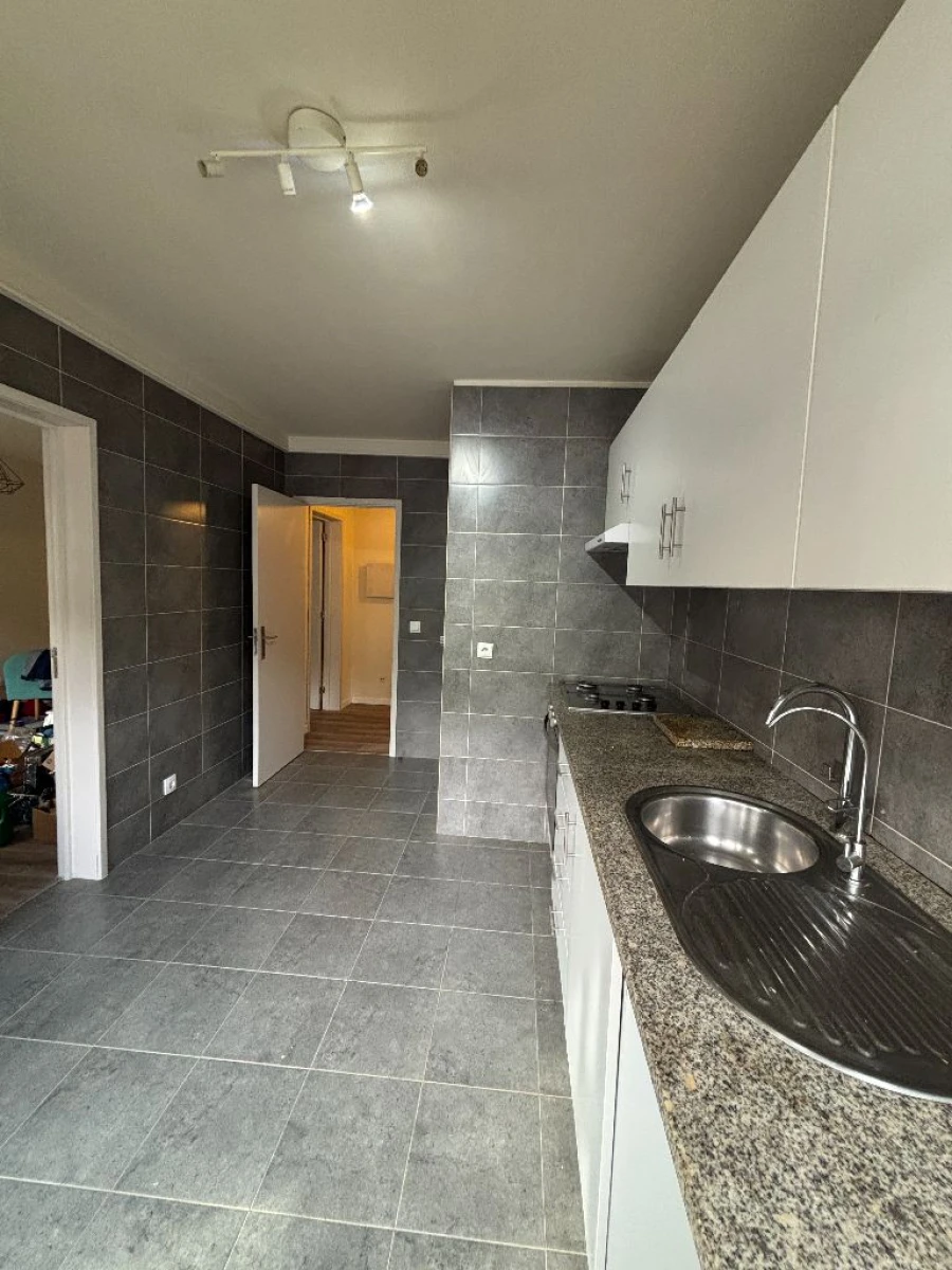 Apartamento T2 para Arrendamento em Vila Nova de Gaia Foto 8