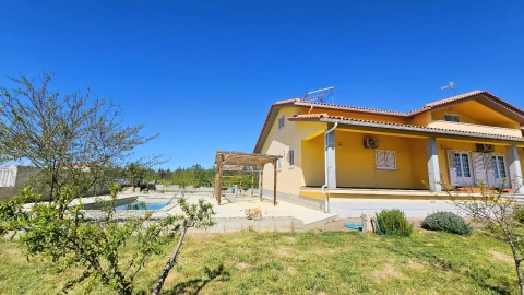 Quinta T4 para Venda em Galizes