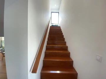Moradia T4 para Venda em Queijas