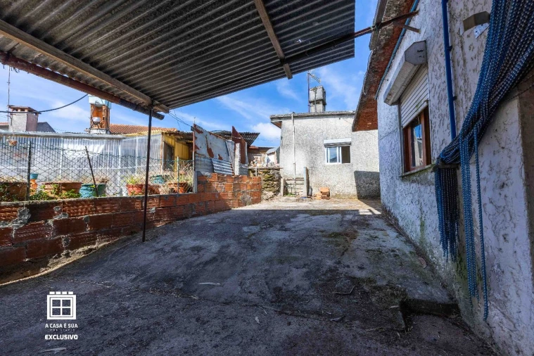 Moradia T3 para Venda em Santa Maria da Feira Foto 39