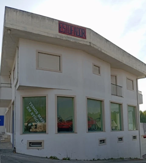 Apartamento T4 para Venda em Venda Nova