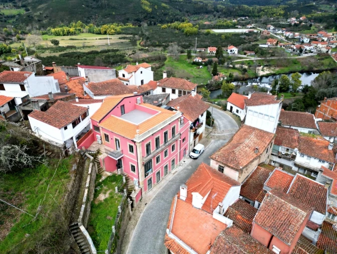 Moradia T8 para Venda em Vila Cova de Alva Foto 5