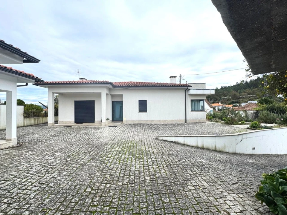 Moradia T3 para Venda em vouzela Foto 2