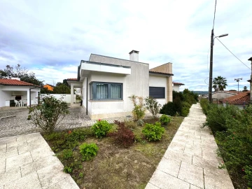 Moradia T3 para Venda em vouzela