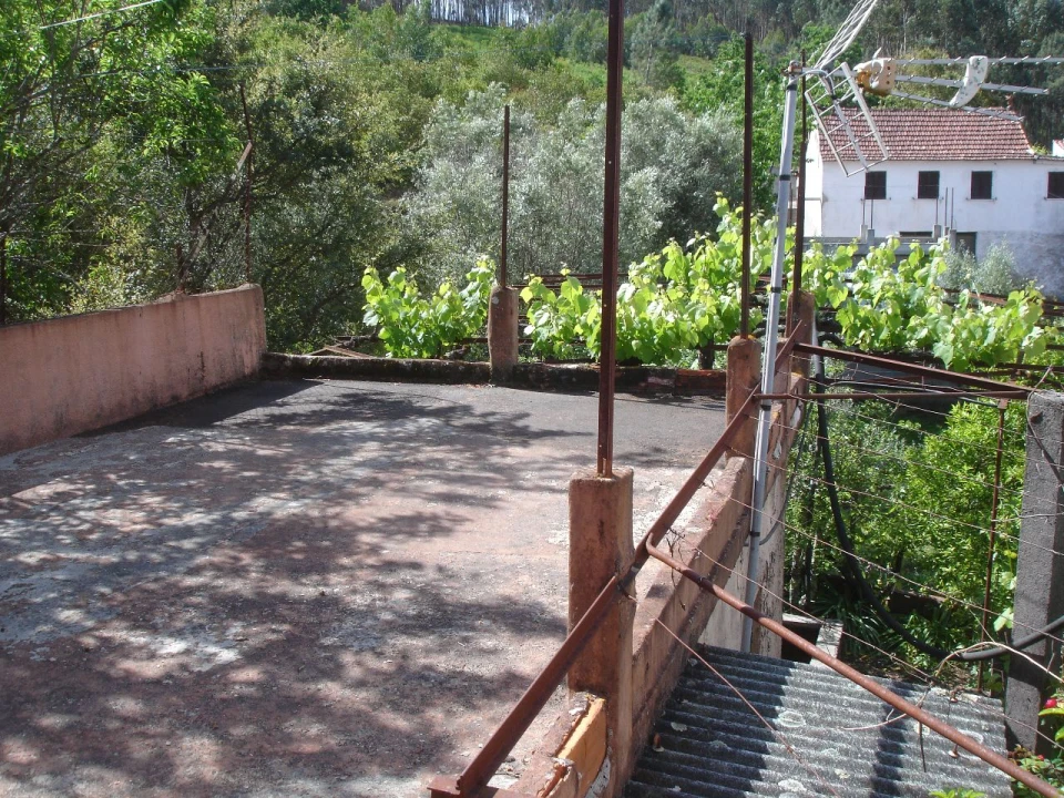 Moradia T2 para Venda em Regadas Foto 4
