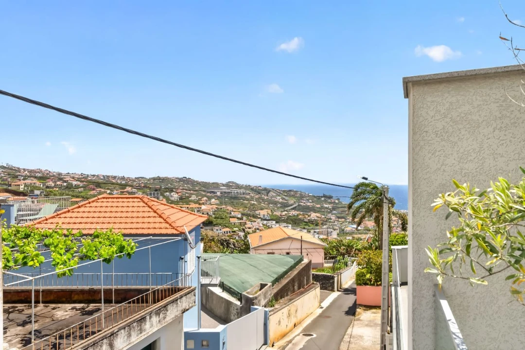 Moradia T3 para Venda em Câmara de Lobos Foto 28