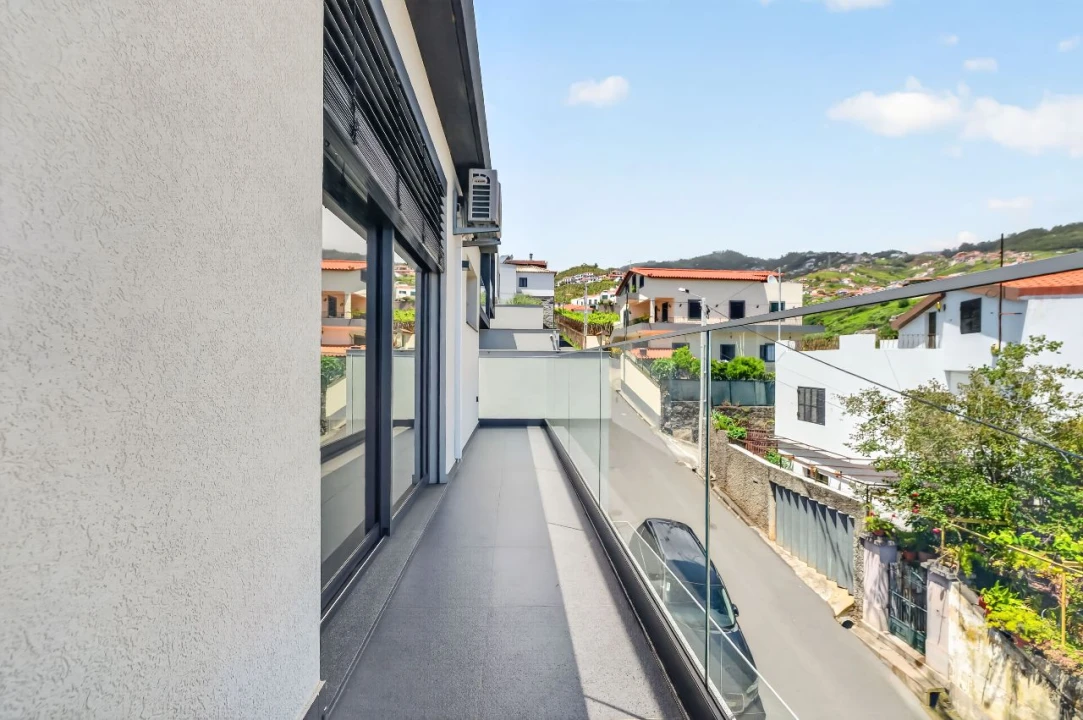Moradia T3 para Venda em Câmara de Lobos Foto 44