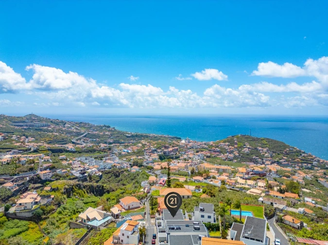 Moradia T3 para Venda em Câmara de Lobos Foto 3