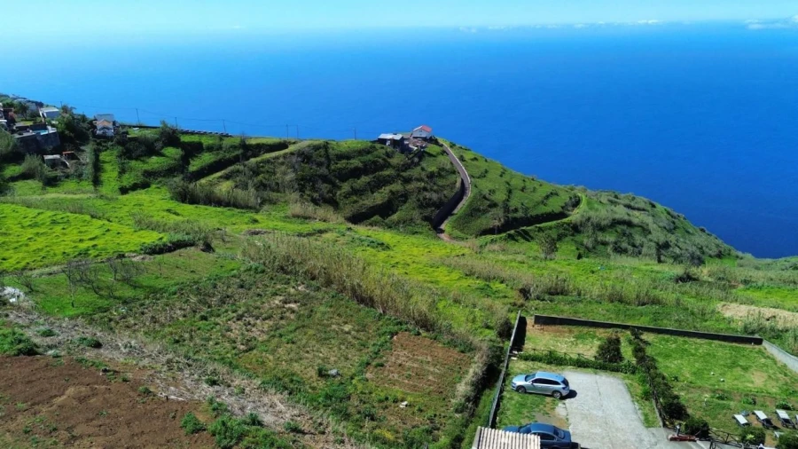 Terreno para Venda em Fajã da Ovelha Foto 3