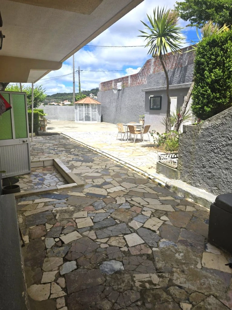 Moradia T5 para Venda em Caneças Foto 9