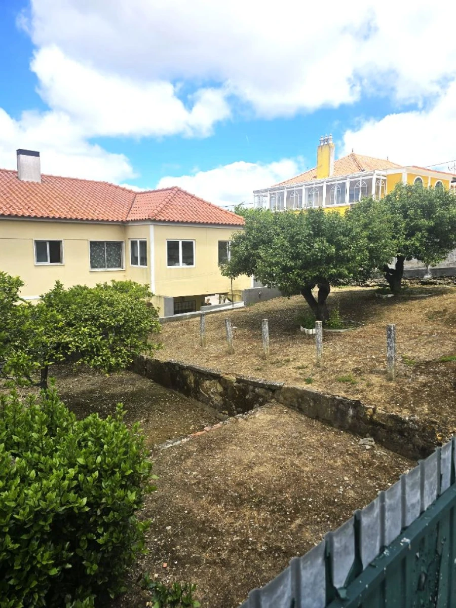 Moradia T5 para Venda em Caneças Foto 20