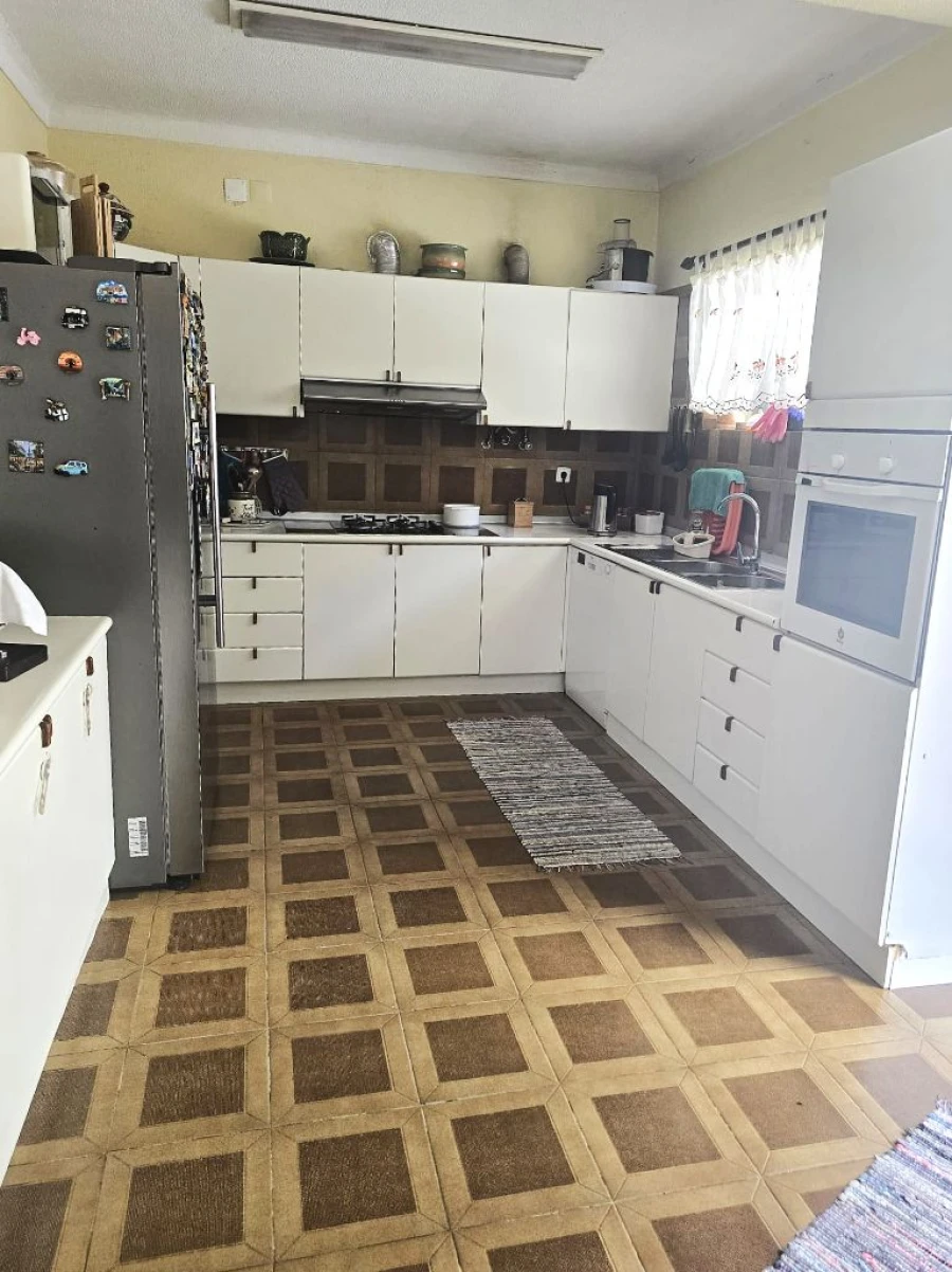 Moradia T5 para Venda em Caneças Foto 34