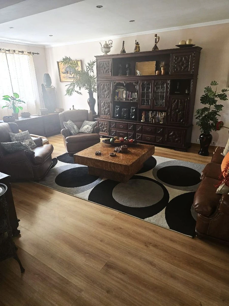 Moradia T5 para Venda em Caneças Foto 37