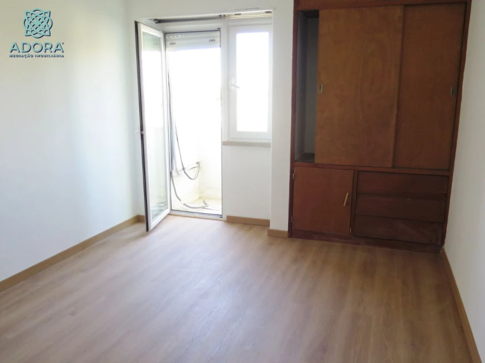 Apartamento T3 para Venda em Linda a Velha Foto 10