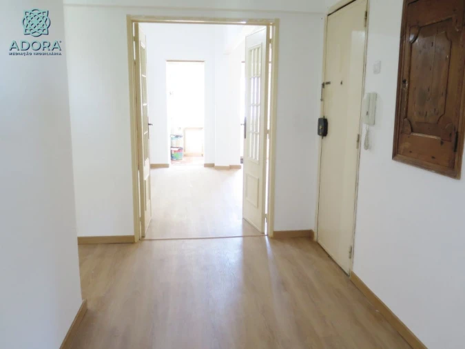 Apartamento T3 para Venda em Linda a Velha Foto 6