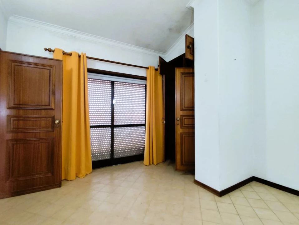 Apartamento T3 para Arrendamento em Torre Foto 16