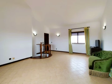 Apartamento T3 para Arrendamento em Torre