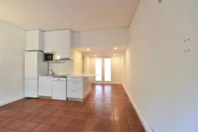 Apartamento T1 para Arrendamento em Estoril