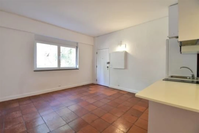 Apartamento T1 para Arrendamento em Estoril Foto 4