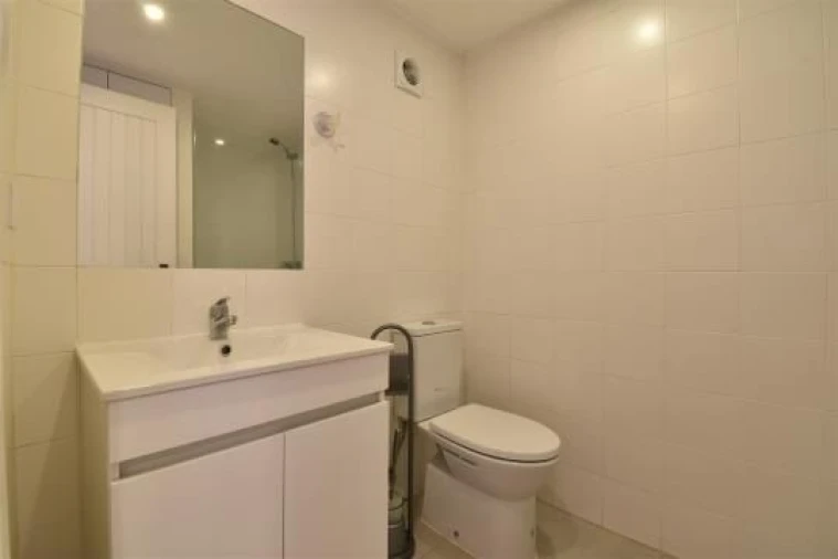 Apartamento T1 para Arrendamento em Estoril Foto 8