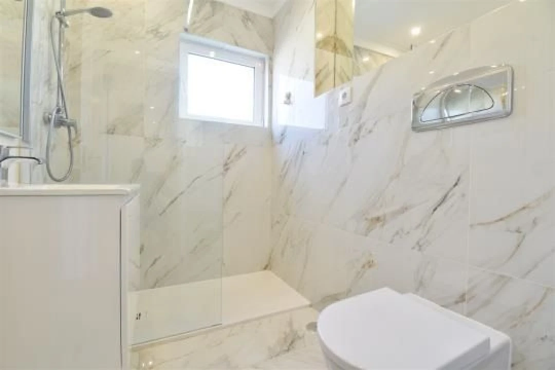 Apartamento T2 para Arrendamento em Monte Estoril Foto 15