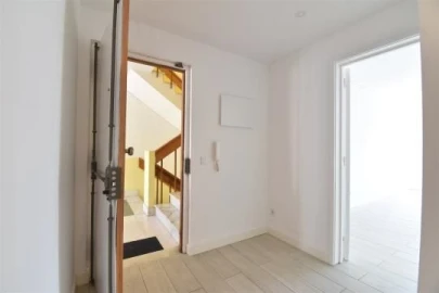 Apartamento T2 para Arrendamento em Monte Estoril