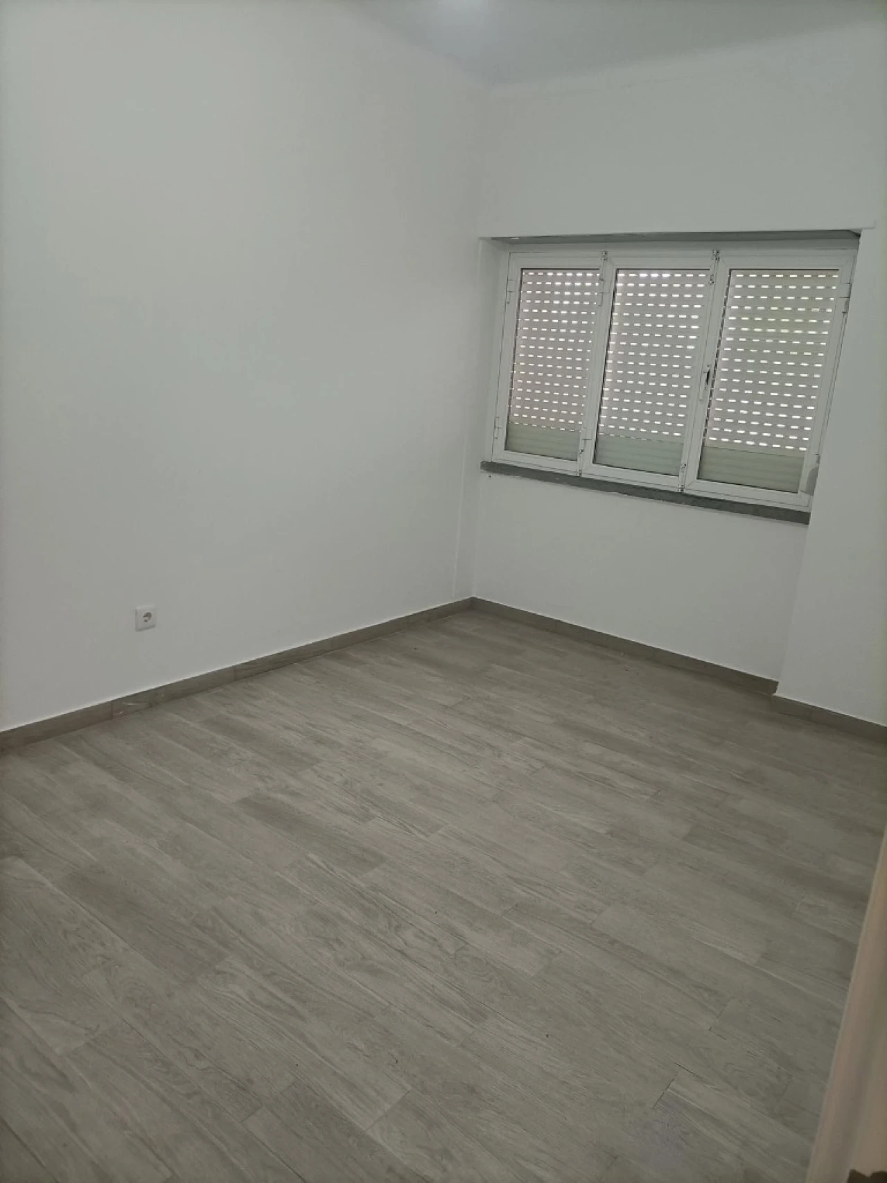 Apartamento T2 para Venda em Mem martins Foto 13