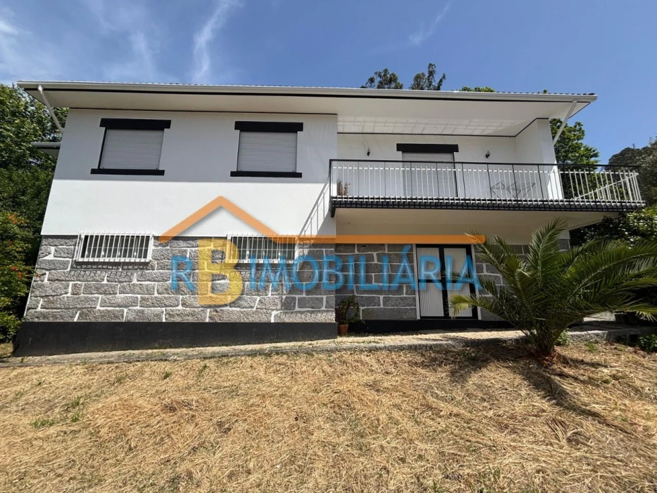 Quinta T3 para Venda em Telarda Foto 3