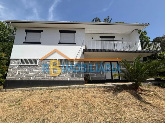 Quinta T3 para Venda em Telarda Foto 3