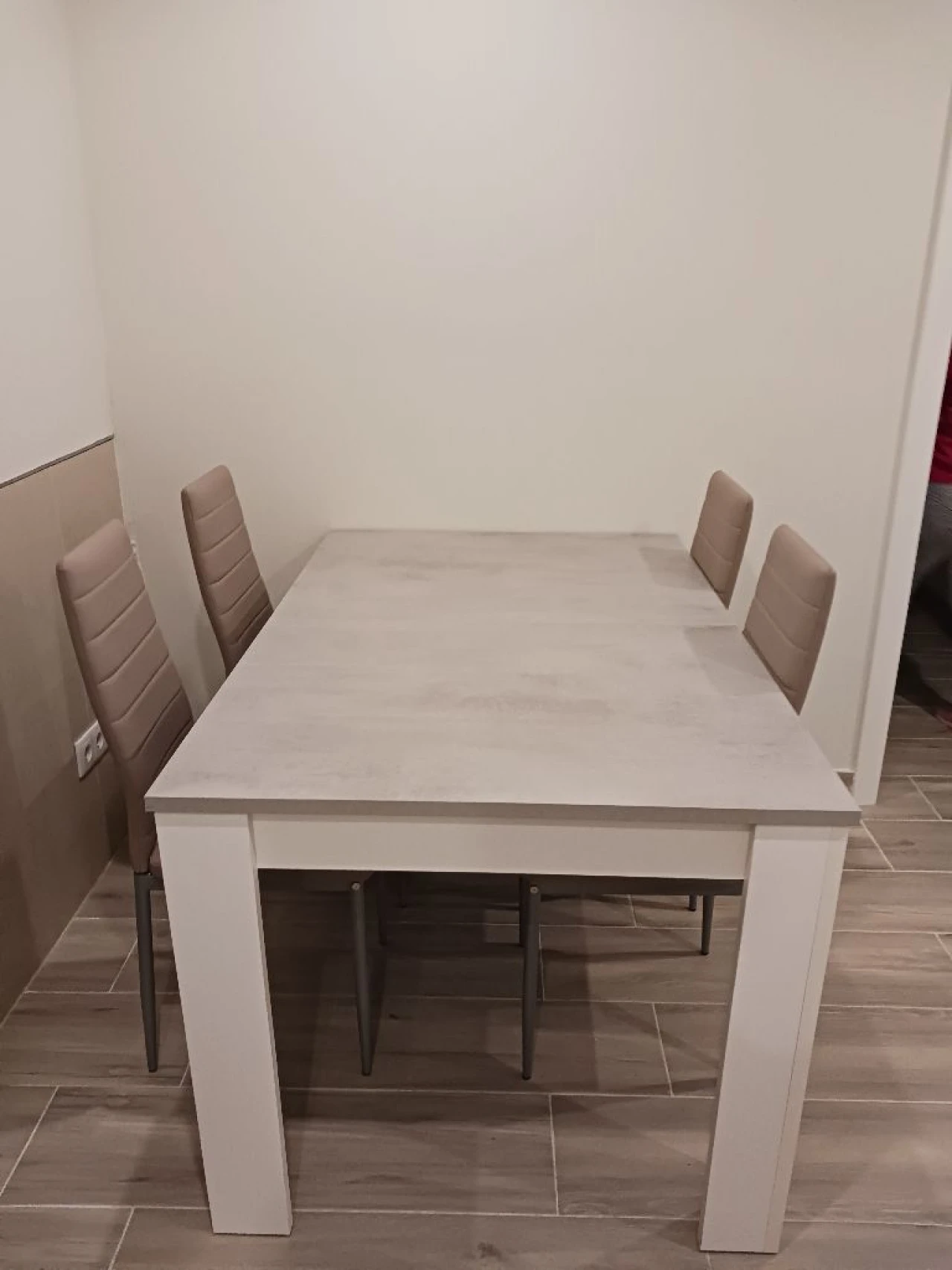 Apartamento T1 para Arrendamento em Parede Foto 1