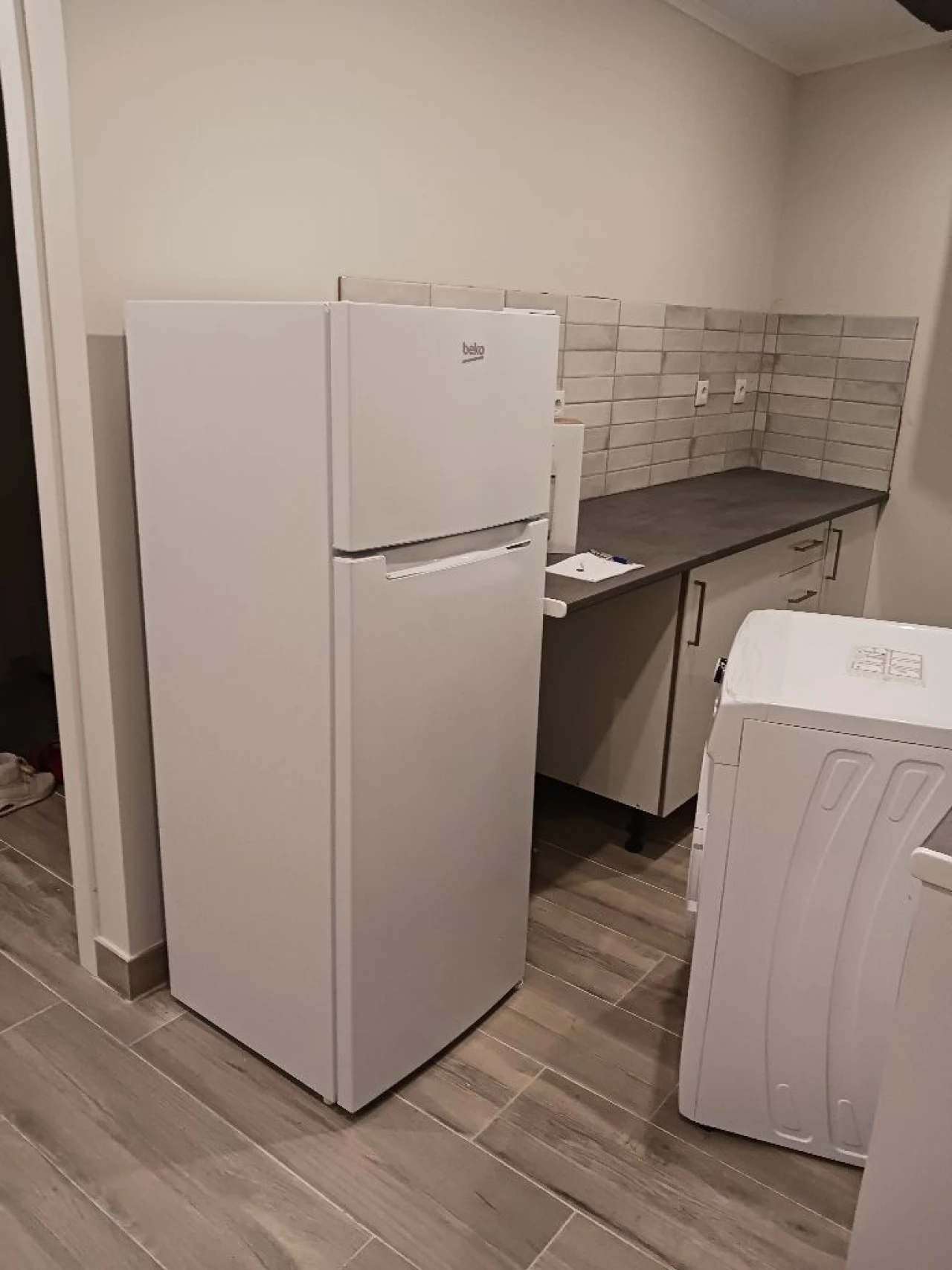 Apartamento T1 para Arrendamento em Parede Foto 6