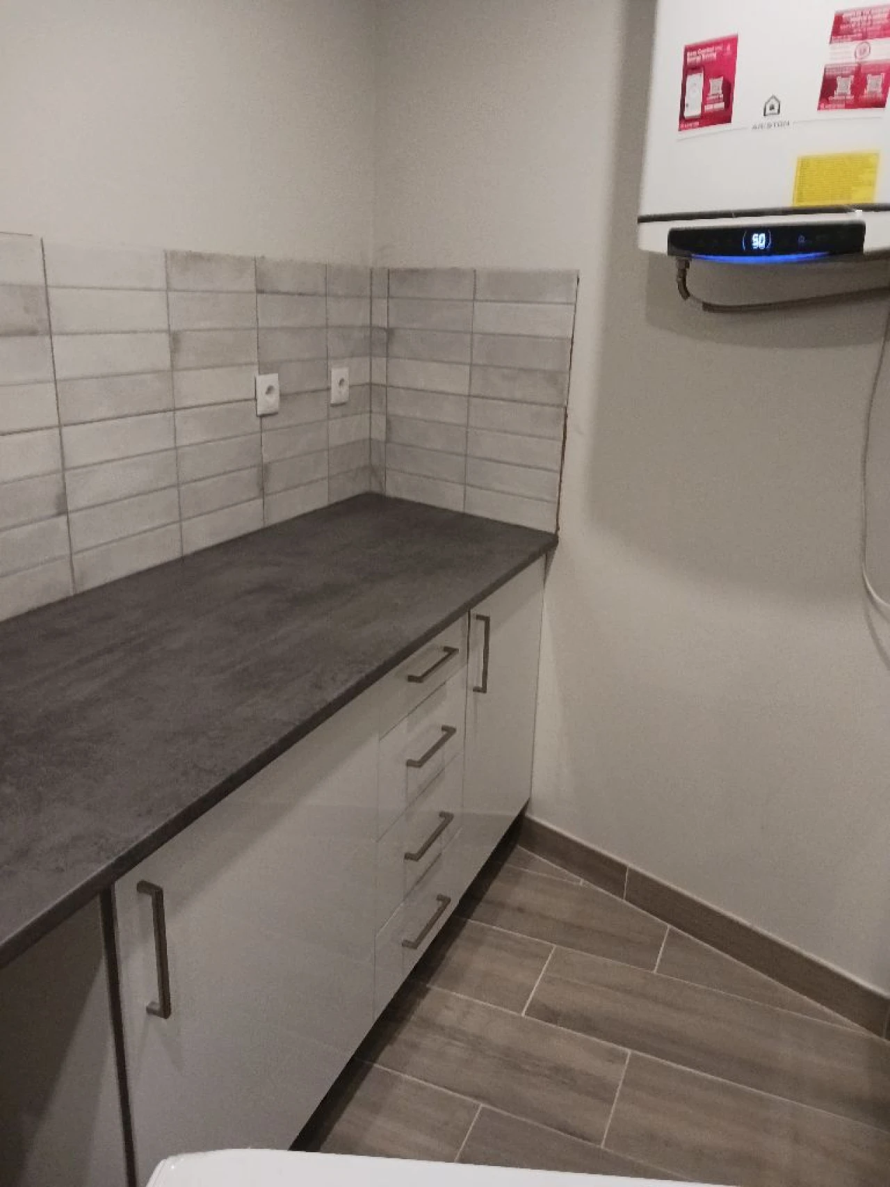Apartamento T1 para Arrendamento em Parede Foto 15