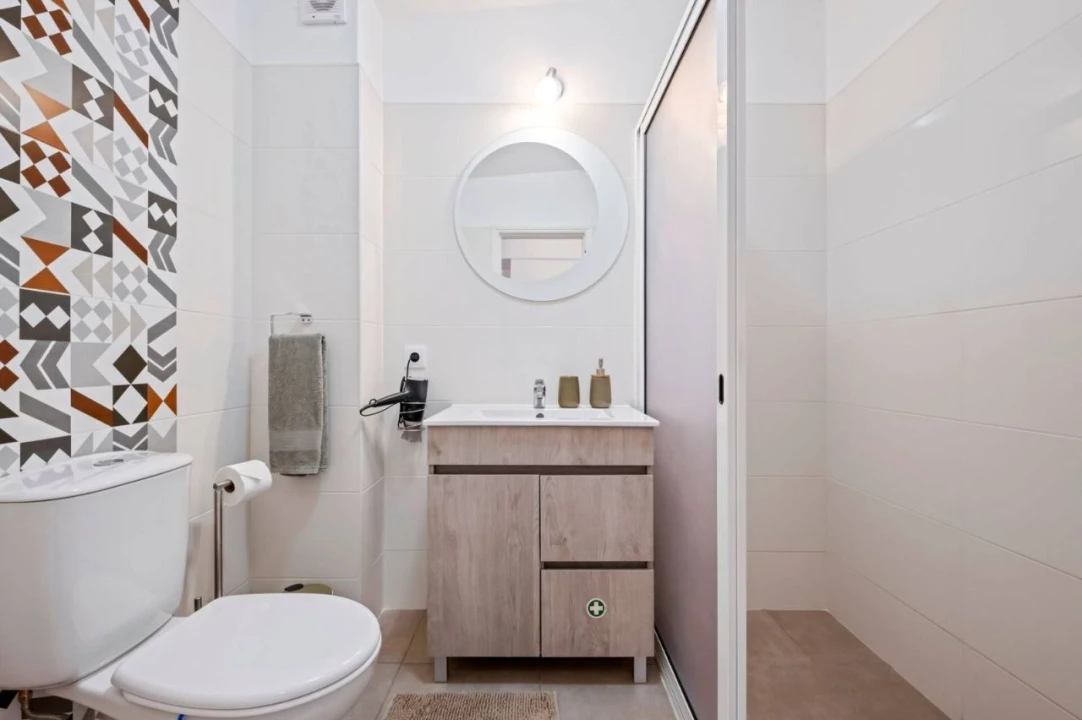 Apartamento T2 para Venda em Caniço Foto 12