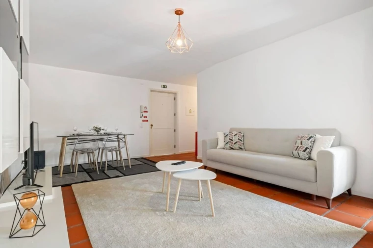 Apartamento T2 para Venda em Caniço Foto 3