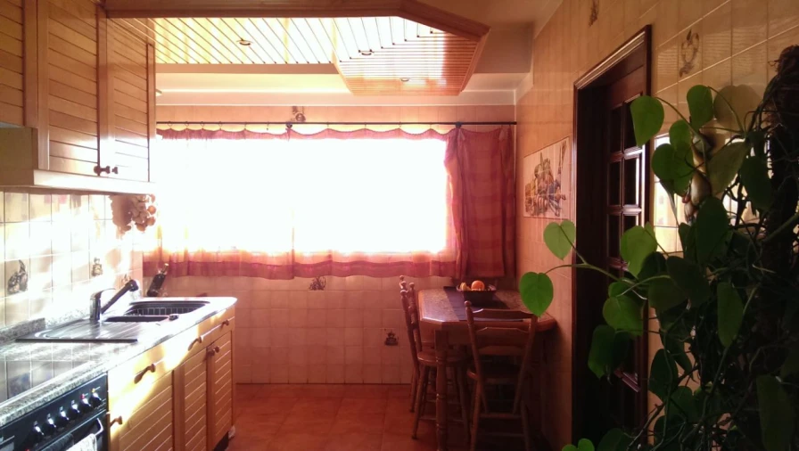 Apartamento T3 para Venda em Albergaria-a-Velha Foto 4