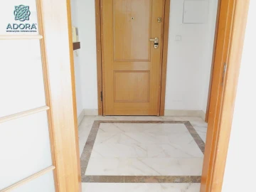 Apartamento T2 para Arrendamento em Linda a Velha