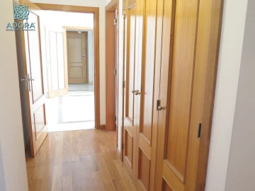 Apartamento T2 para Arrendamento em Linda a Velha