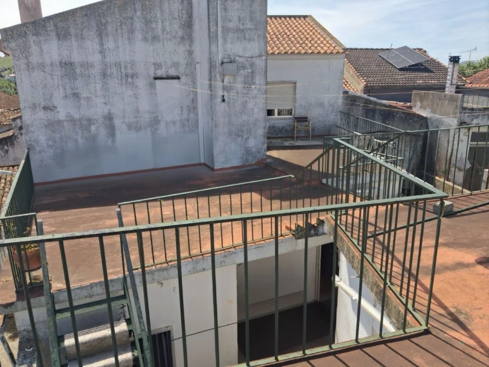 Moradia T2 para Venda em Torres Novas Foto 23