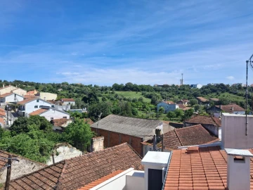 Moradia T2 para Venda em Torres Novas