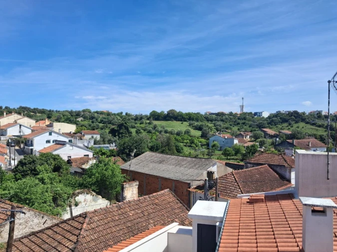 Moradia T2 para Venda em Torres Novas Foto 28