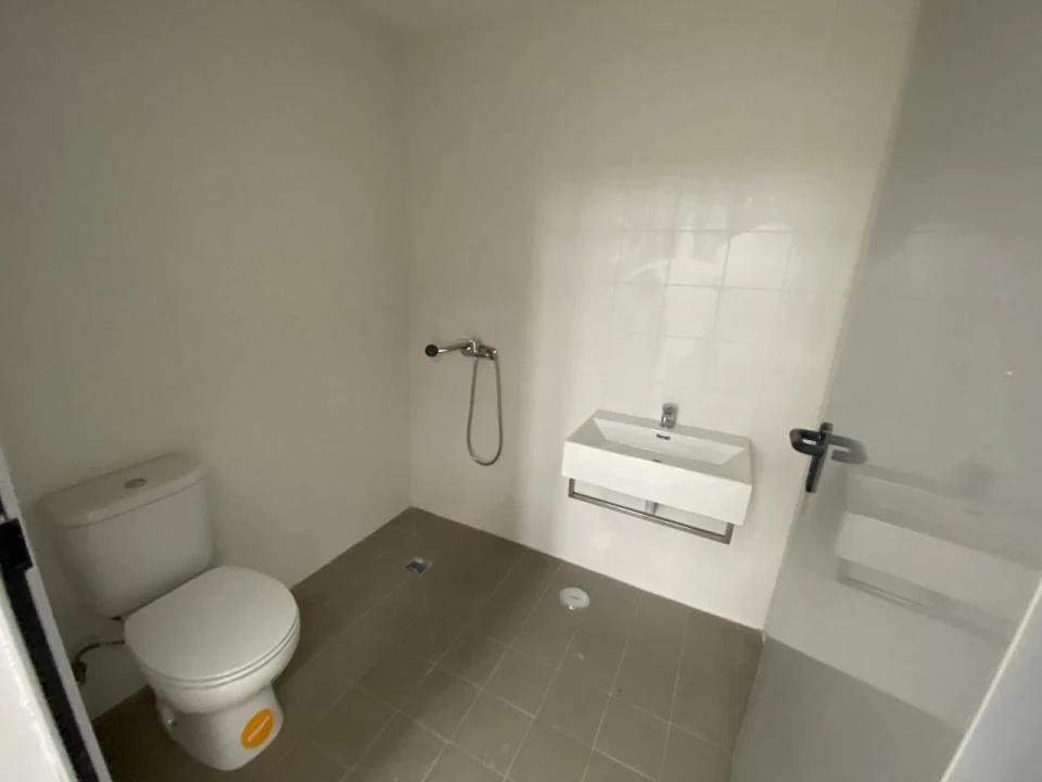 Armazém para Arrendamento em Pau Queimado Foto 3