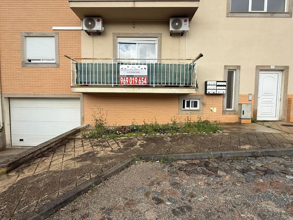 Apartamento T3 para Venda em Vila Nova de Foz Côa Foto 1