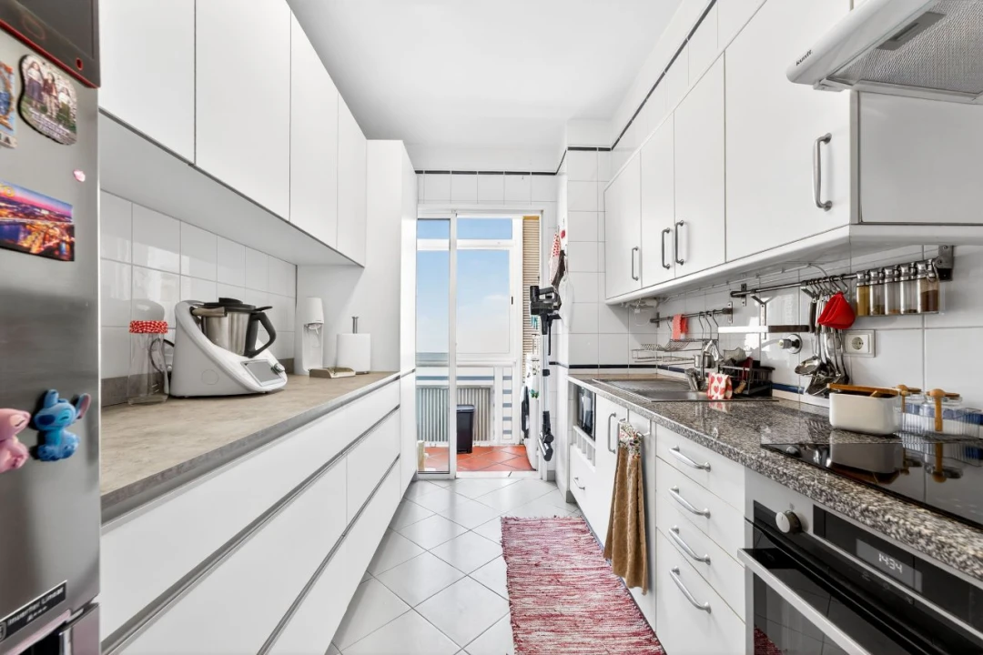 Apartamento T2 para Venda em Câmara de Lobos Foto 8